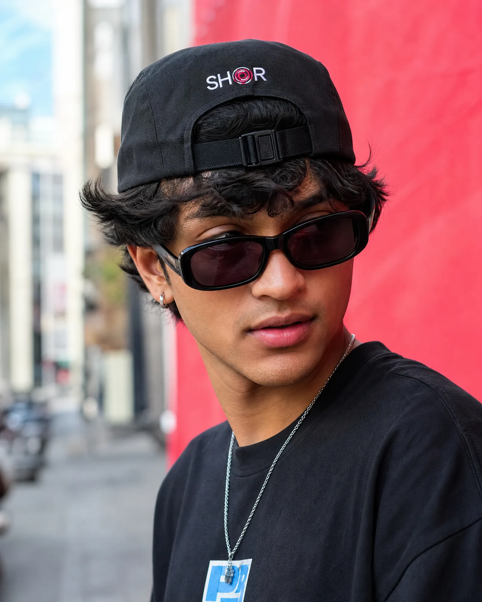 5-Panel "SHOR" Cap — Ink Black — on model